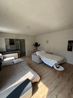 Cozy 4 person studio EU Diamant neighborhood - 7
