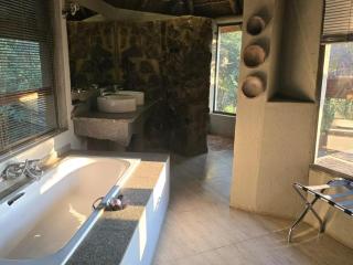 Thulani Game-Lodge And Eco Estate - 3