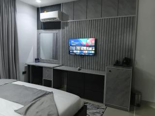 Emirates Star Hotel & Suites - 0