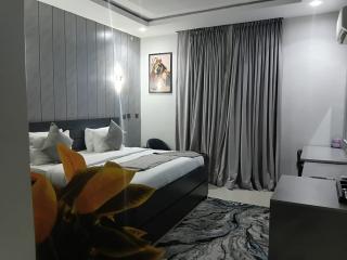 Emirates Star Hotel & Suites - 8