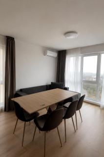 Comfy 1BR Apartment with Sea View - 4
