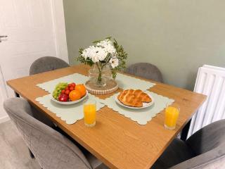 Woody Bank 3 Bed Sleeps 5 Parking WiFi Contractors - 7