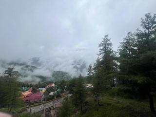 Haven Pine View Murree - 3BR Home with Balcony, BBQ - Murree - 9