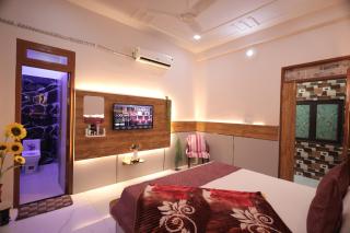 The Velorique Jaipur For Couples and Families - 9