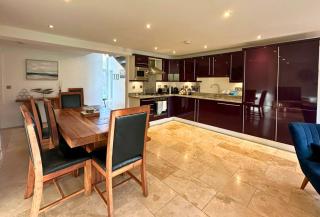Trewhiddle Retreat V19 by Together Travel - Luxury 4-Bedroom Villa - 5