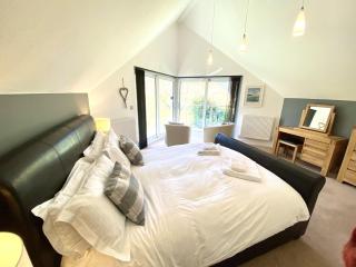 Trewhiddle Retreat V19 by Together Travel - Luxury 4-Bedroom Villa - 1