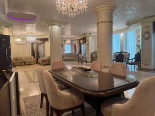 Luxury 3 bedrooms apartment for rent in a sheikh zayed compound - 9