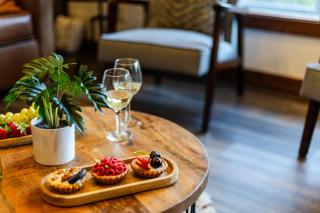 Escape to Elegance by Ghosal Luxury Lodging - 2