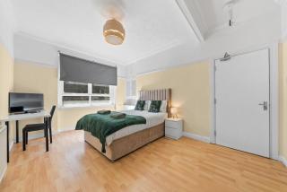 Group Stay 3BR Close to Hydro and SECC with Parking - 4