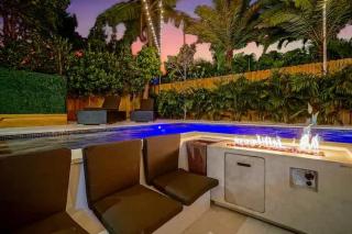 NEW Bali Resort Style Villa with Vast Pool & Jacuzzi and Outdoor Grilling - 9