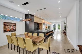 NEW Bali Resort Style Villa with Vast Pool & Jacuzzi and Outdoor Grilling - 2