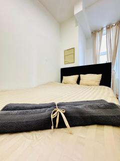 Affordable 5BR Apt, Ideal for Groups & Families - 1