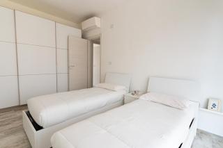Blue - Suite - 6