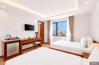 Merry Land Hotel Da Nang - 1