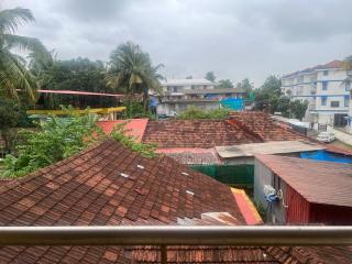 1 Bhk luxurious Spacious Stay Nr Benalium beach With 3 Balconies and Reserve Parking with Private Entry - 8