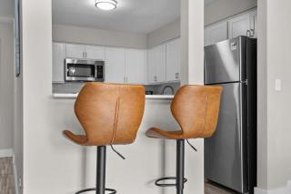 Elegant Escape Prime Location & Style - 6