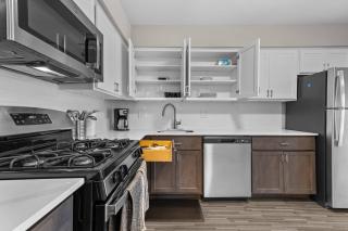 Elegant Escape Prime Location & Style - 2