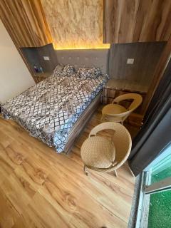Luxury stay for Couples and guest - 5