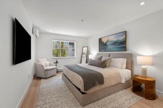 2BR & Loft Glacier Lodge, Upper Village Near Blackcomb Gondola, Private Balcony, Free Ski Valet - 9