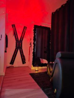 Love Room Owfeah - 8