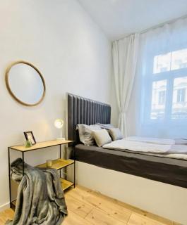 Lovely 4-BR Retreat Ottakring with Stunning City - 6