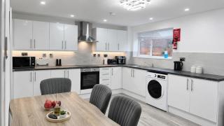 City Escape Free Parking Decking Sleeps 6 - 4