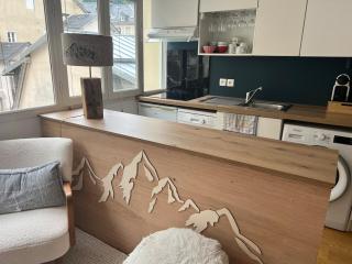 Chez Sabrina et Alain Cozy apartment - mountain view - very central - 4 people - 4