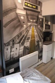 Solo Executive Studio - Dedicated Desk & Smart TV - Islington - 5