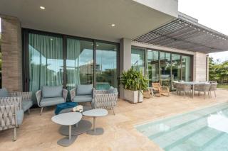Incredible 4BR villa with ocean view in Calablanca - 2