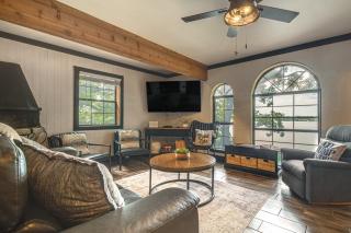 Private Hot Tub & Dock: Lakefront Grove Retreat! - 0