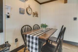 Private Hot Tub & Dock: Lakefront Grove Retreat! - 3