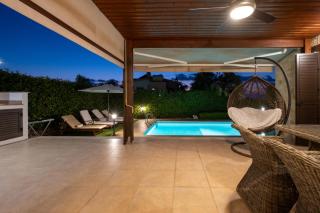 Villa Elysia Argaka - Seaview Bungalow Villa with Private Pool, Garden, Panoramic Roof Terrace and 3-Min Walk to Sea - 6