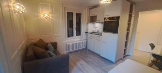 Trendig Möblierte Wohnung, MIT EIGENER TERRASSE! Top Lage! - 8