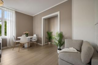 6-rooms apartment in city center w balcony - 2