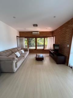 Casa Completa com Piscina - Condomínio de Luxo - 4
