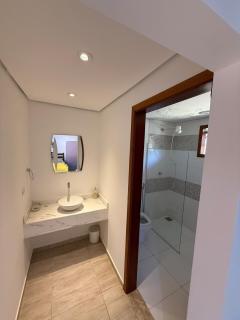 Casa Completa com Piscina - Condomínio de Luxo - 3