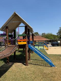 Casa Completa com Piscina - Condomínio de Luxo - 2
