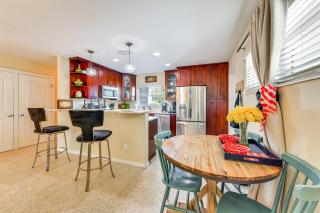 Walk to Park & Pool: Sarasota Family Home w/ Yard - 0