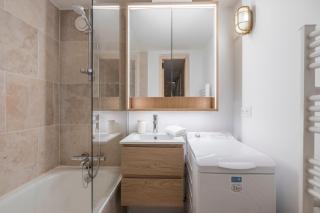 Renovated duplex with a balcony and parking space - 1
