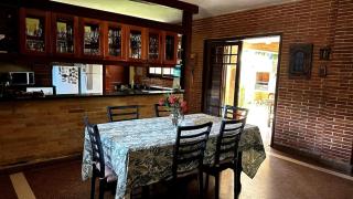 Fina residencia con chimenea en Lambaré - 7