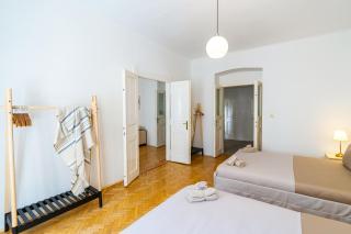 Spacious Apartment near Dancing House & Wenceslas Square - 3