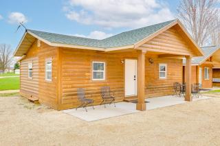Dual Cabin Retreat Near Mississippi River Fun! - 0