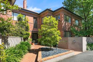 Charming Apartment | Malvern East - Melbourne - 3