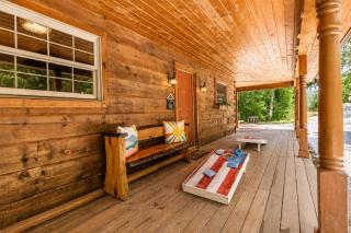 Newly Renovated Log Cabin, Hot Tub, Roaring Creek - 5