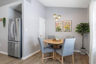 Entire Home in Destin4Bd2BWalk 2 Beach - 2