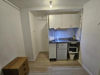 Conniburrow Blueward Guest House - 2