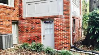 Private Suite Sleeps 2 Near CDC & Emory - 8