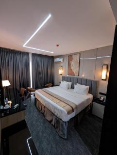 Townplace Hotel & Apartments - 8