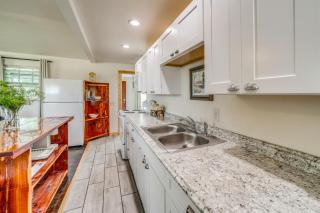 Recently Remodeled Route 66 Retreat! Claremore Gem - 9