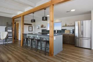 Rock Creek Canyon 2BR, Hot Tub, Fire Pit, Views - 2